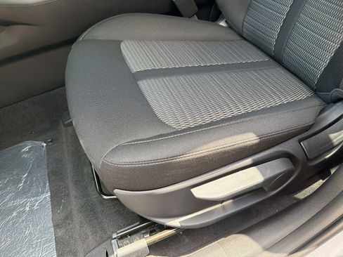 New 2026 Kia Sorento LX FWD image 16