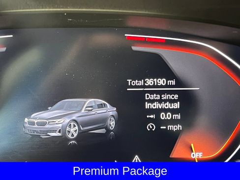 Used 2023 BMW 530i xDrive w/ Premium Package AWD/4WD image 2