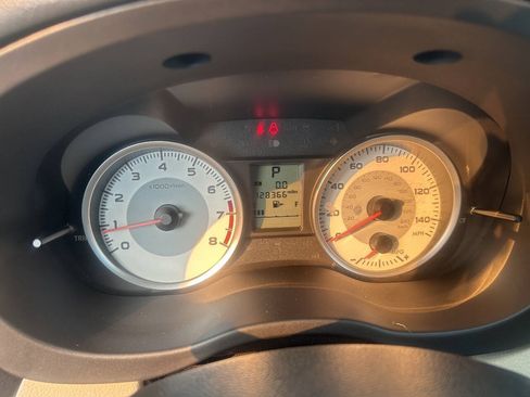 Used 2014 Subaru Impreza 2.0i AWD/4WD image 12