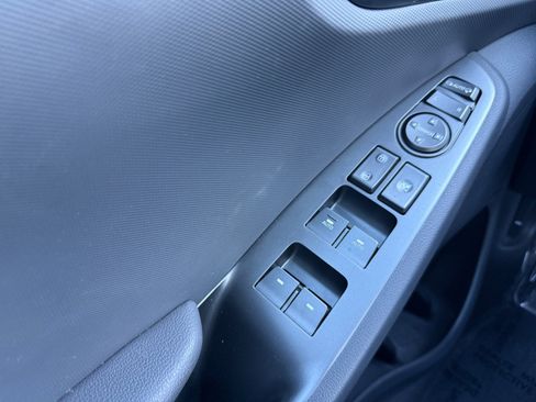 Used 2022 Hyundai Ioniq Limited image 21