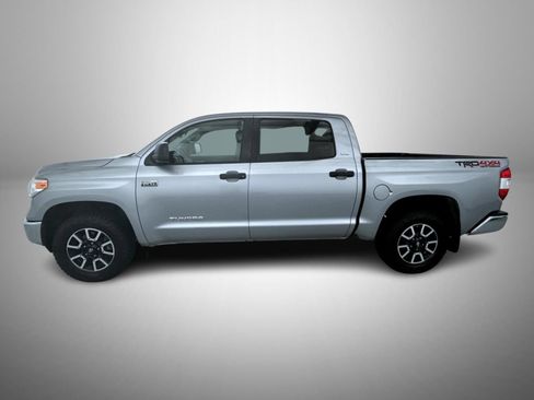 Used 2016 Toyota Tundra SR5 w/ TRD Off Road Package AWD/4WD image 8