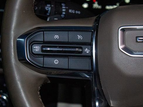 Used 2025 GMC Yukon XL Denali image 27