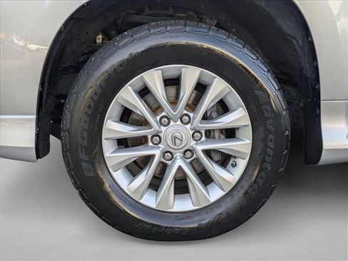 Used 2017 Lexus GX 460 image 23