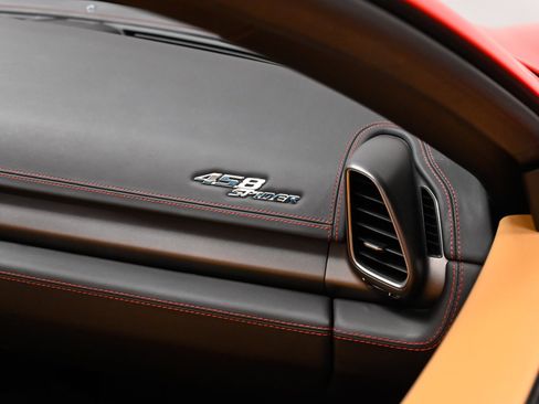 Used 2013 Ferrari 458 Spider RWD image 39