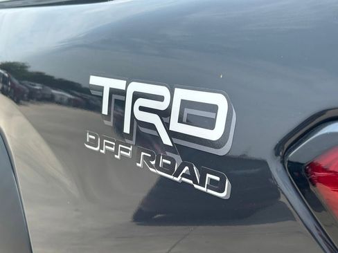 Certified 2024 Toyota Tacoma TRD Off-Road AWD/4WD image 14