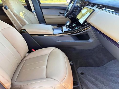New 2026 Land Rover Range Rover Sport SE image 10