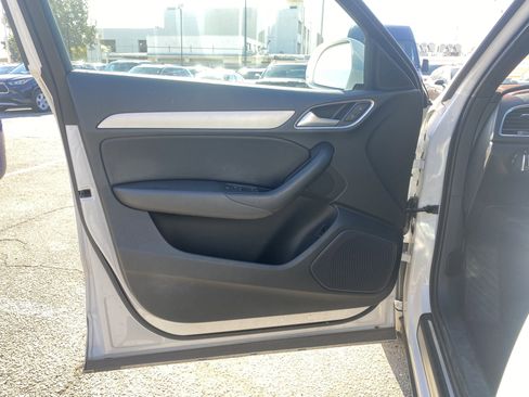 Used 2018 Audi Q3 2.0T Premium image 16