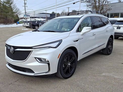 Certified 2024 Buick Enclave Essence w/ Experience Buick Package image 4