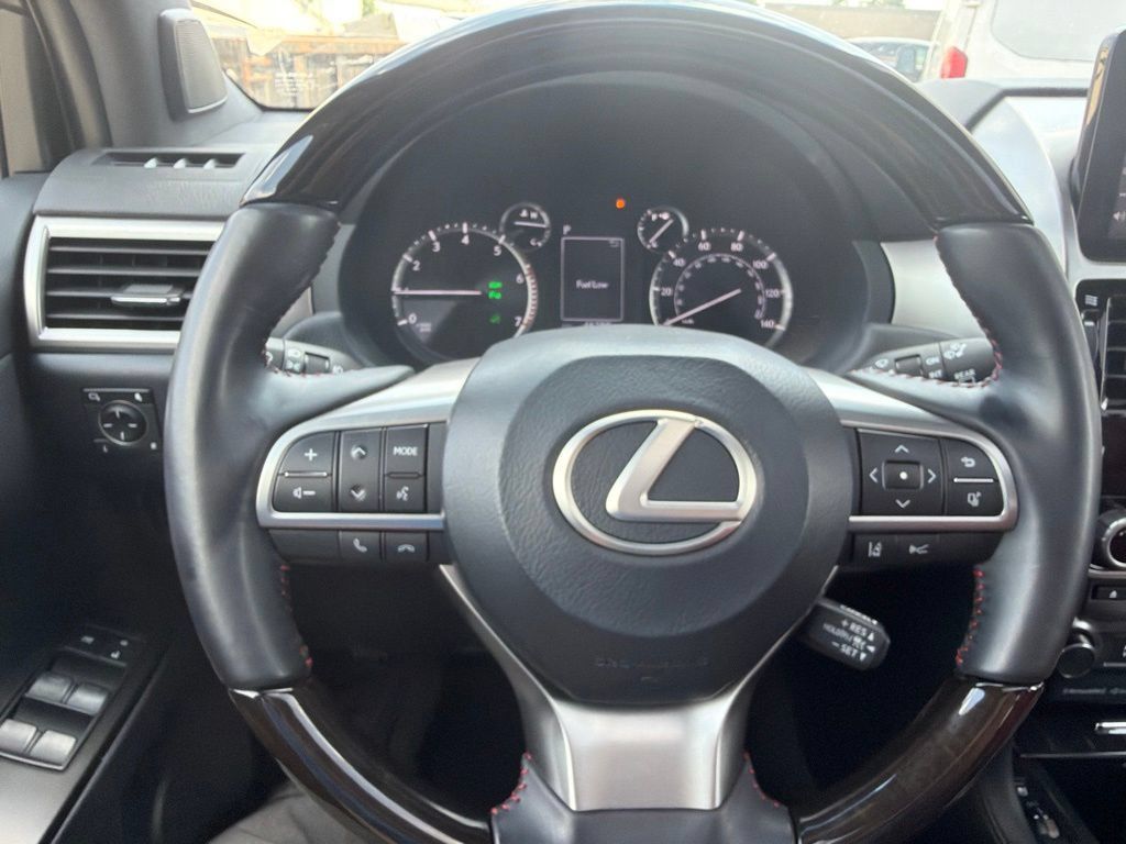 Used 2023 Lexus GX 460 Premium w/ Premium Package AWD/4WD image 22