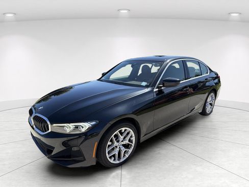 Certified 2025 BMW 330i Sedan RWD image 8