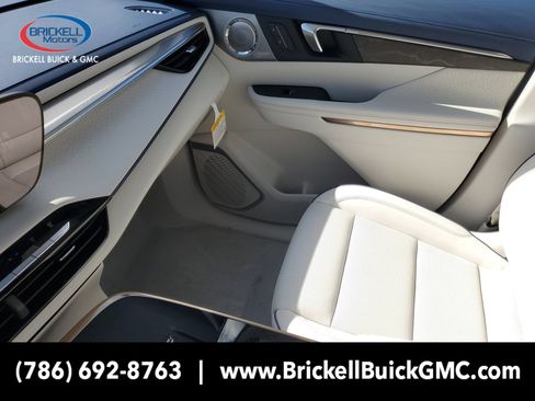 New 2026 Buick Enclave Avenir w/ Super Cruise Package FWD image 28