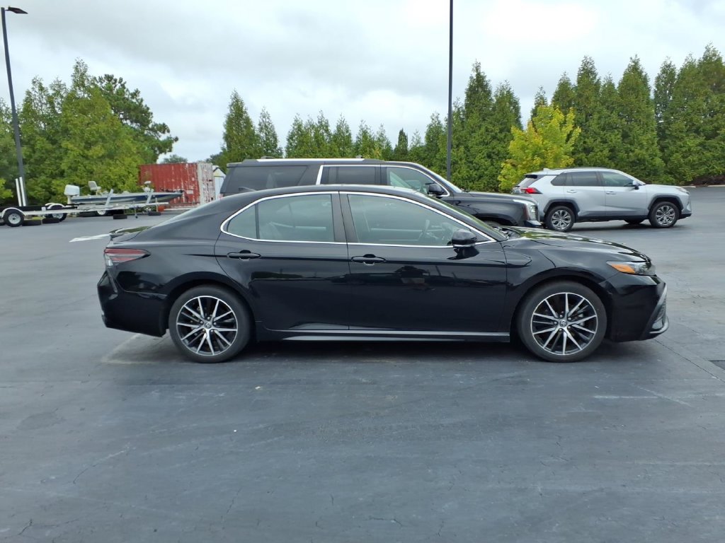 Used 2023 Toyota Camry SE w/ Cold Weather Package AWD/4WD image 2