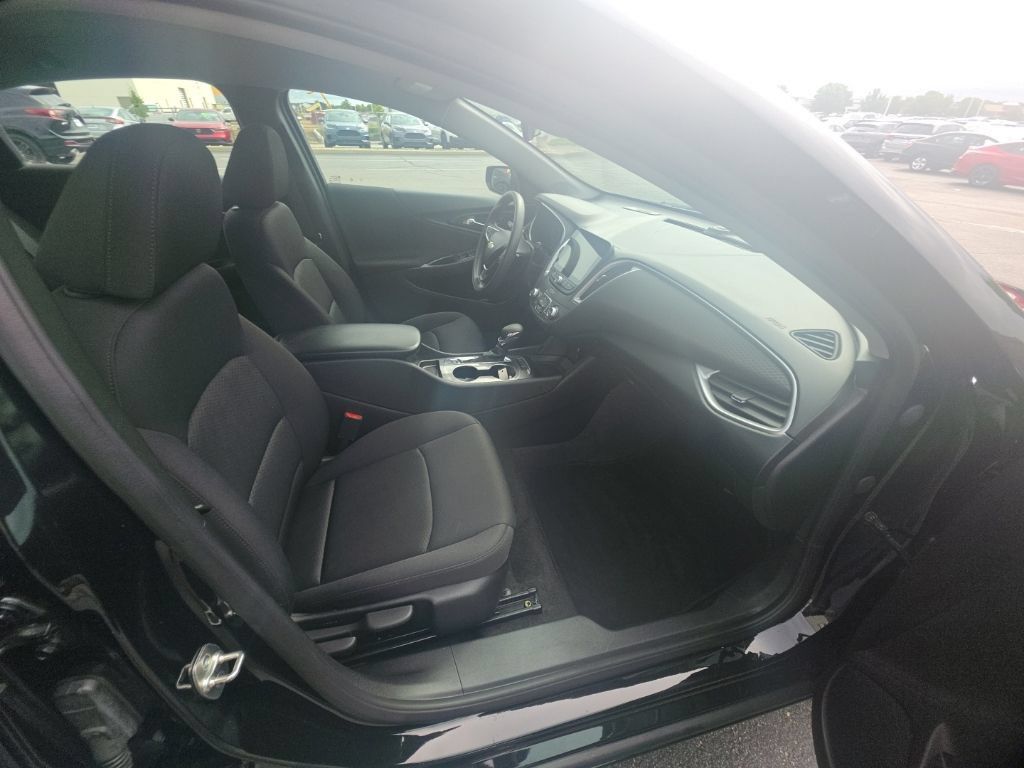 Used 2024 Chevrolet Malibu LS FWD image 31