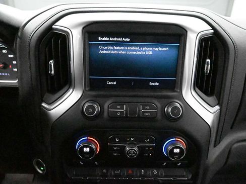 Used 2020 Chevrolet Silverado 1500 LT Trail Boss w/ Convenience Package AWD/4WD image 16