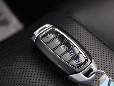 Used 2022 Hyundai Palisade Limited image 30