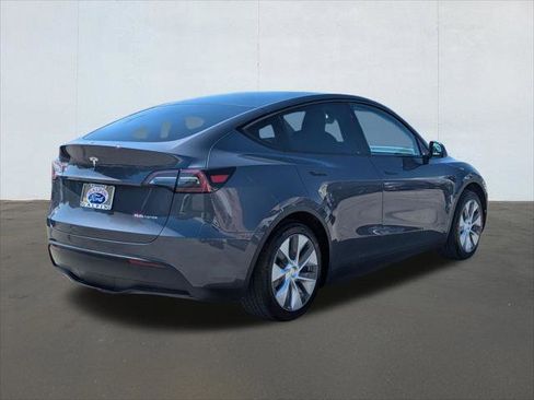Used 2023 Tesla Model Y Long Range AWD/4WD image 5