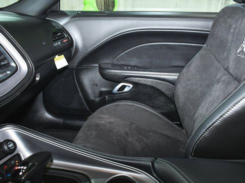 Used 2023 Dodge Challenger R/T Scat Pack image 41