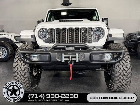 Used 2026 Jeep Wrangler Unlimited Rubicon AWD/4WD image 9