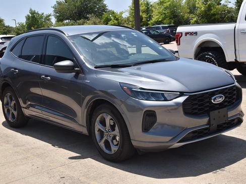 Certified 2024 Ford Escape ST-Line w/ Tech Pack #1 FWD image 4