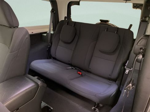 Used 2023 Jeep Wrangler Sport AWD/4WD image 19