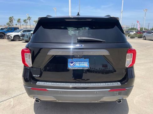 Used 2023 Ford Explorer XLT w/ Equipment Group 202A RWD image 5