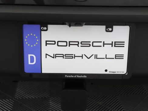 Used 2025 Porsche Macan image 40