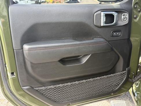 Used 2021 Jeep Wrangler Unlimited Rubicon AWD/4WD image 14