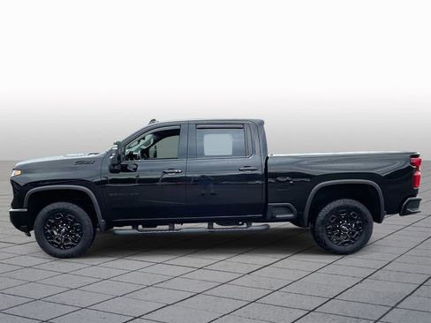 Used 2024 Chevrolet Silverado 2500 LTZ w/ LTZ Plus Package image 4