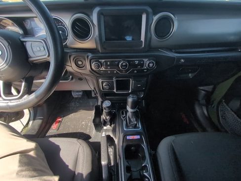 Used 2022 Jeep Wrangler Unlimited Sport image 21