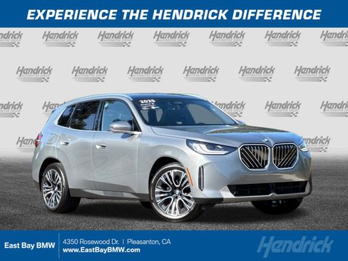 Used 2025 BMW X3 xDrive30i w/ Convenience Package AWD/4WD image 1