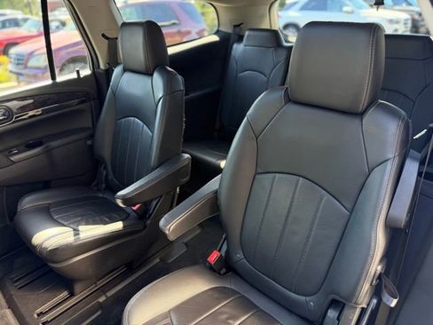 Used 2016 Buick Enclave Leather AWD/4WD image 24