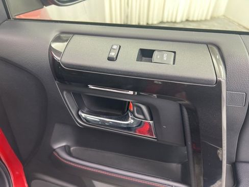 Used 2024 Toyota 4Runner TRD Off-Road Premium image 24