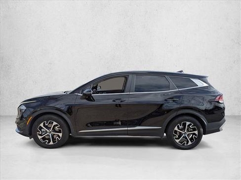 Used 2023 Kia Sportage EX image 8