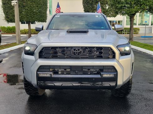Used 2025 Toyota 4Runner Limited image 4
