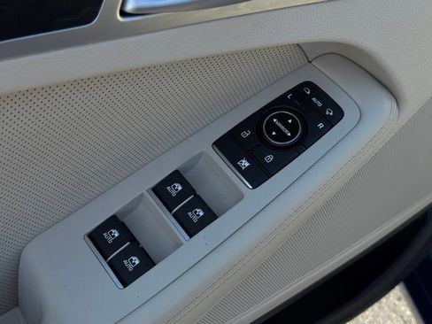 Used 2016 Hyundai Genesis 3.8 w/ Option Group 04 image 25