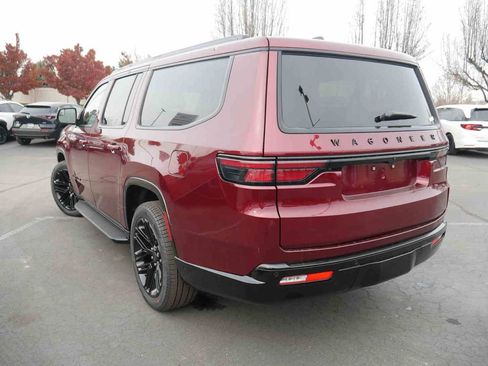 New 2025 Jeep Wagoneer L Series II w/ Convenience Group I AWD/4WD image 22
