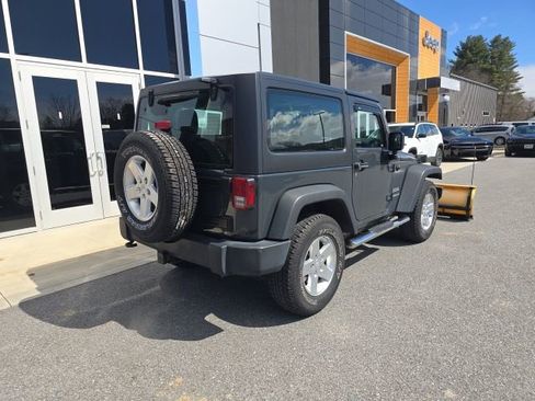 Used 2017 Jeep Wrangler Sport image 6