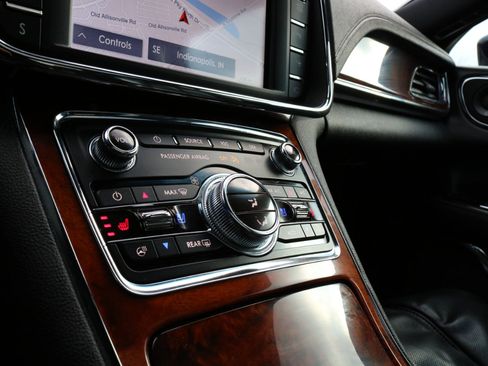 Used 2020 Lincoln Continental Reserve image 38