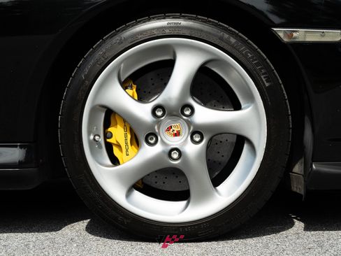 Used 2005 Porsche 911 Turbo AWD/4WD image 4