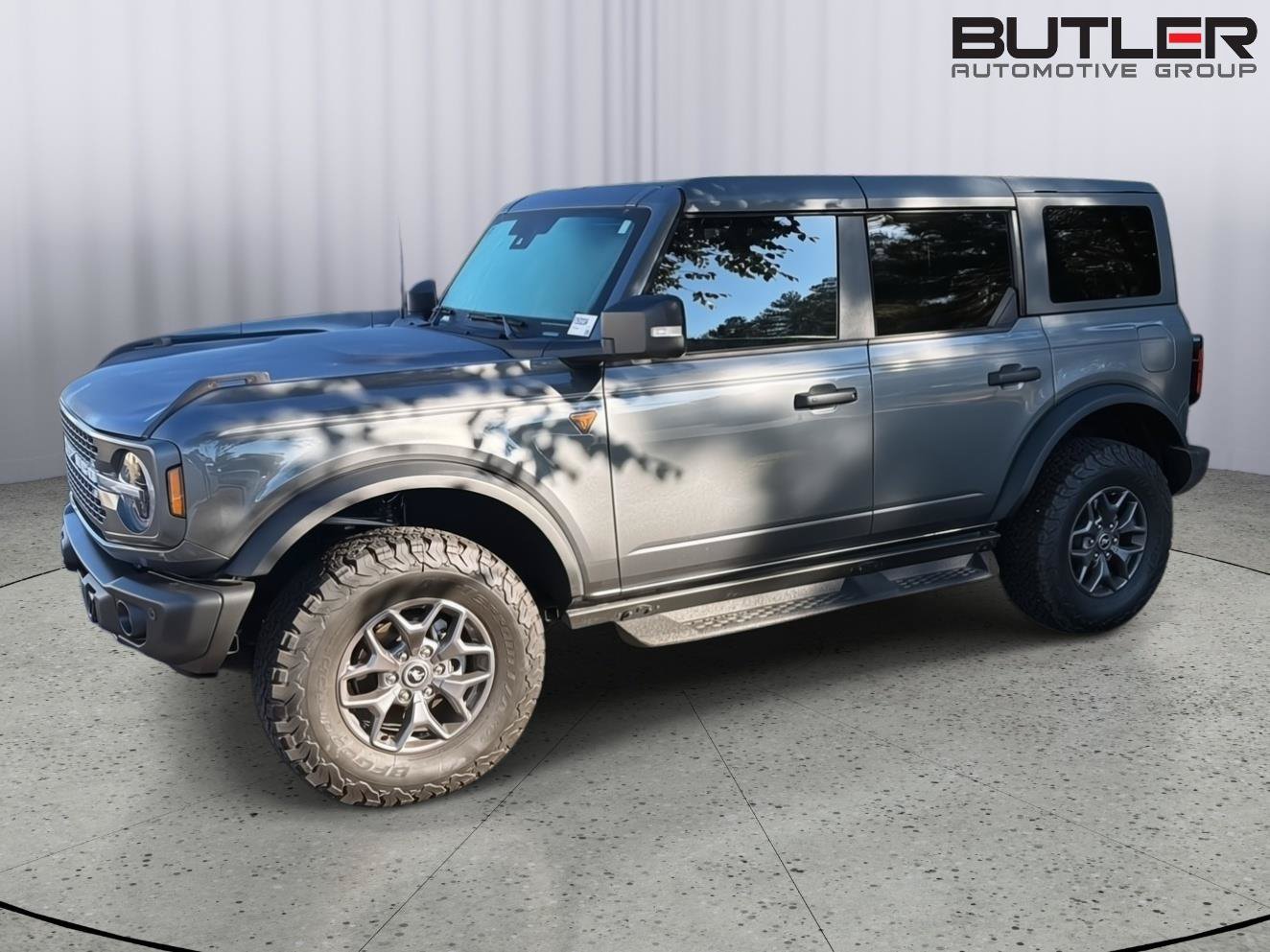 Certified 2025 Ford Bronco Badlands AWD/4WD image 3