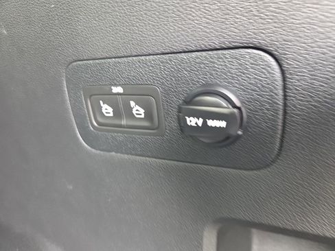 Used 2023 Hyundai Santa Fe SEL w/ Premium Package image 31