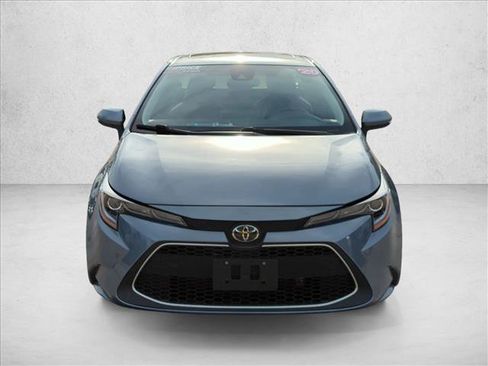 Certified 2020 Toyota Corolla XLE FWD image 2