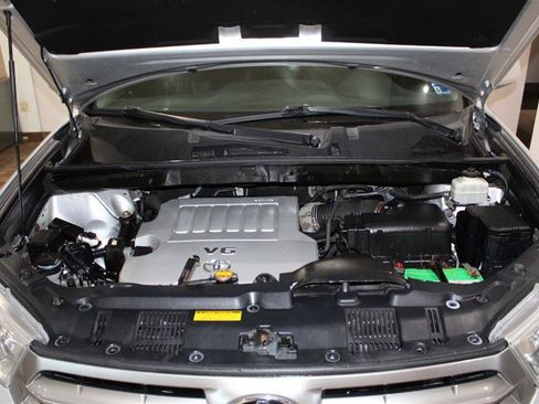 Used 2013 Toyota Highlander SE AWD/4WD image 13