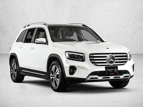 Certified 2026 Mercedes-Benz GLB 250 4MATIC image 3