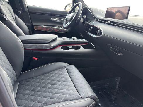 Used 2025 Genesis GV70 3.5T Sport w/ Sport Advanced Package image 15