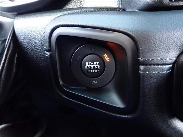 Used 2024 Jeep Gladiator Rubicon w/ Technology Group AWD/4WD image 23