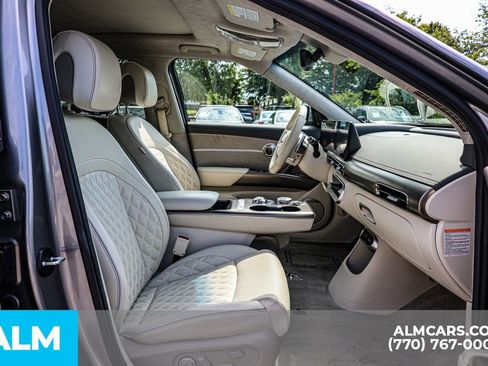 Used 2023 Genesis GV60 Performance image 22