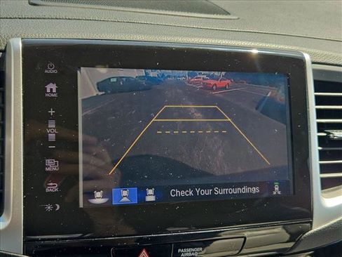Used 2018 Honda Pilot Elite image 11