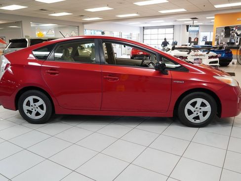 Used 2013 Toyota Prius image 12