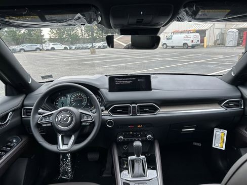 New 2025 MAZDA CX-5 Signature image 26
